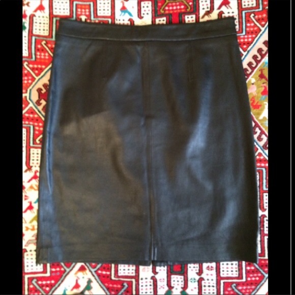 Designer Beautiful leather skirt soft real leather - Picture 2 of 5